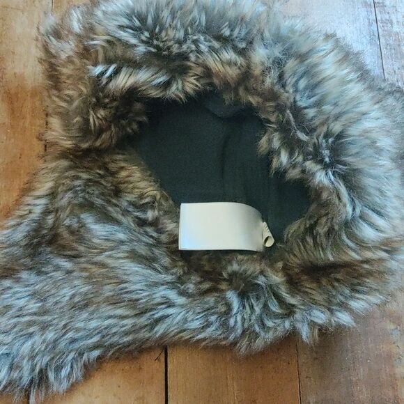 Old Navy Winter Hat Gray Cream Youth Large Knit Nordic Aviator Style Faux Fur - Picture 3 of 7